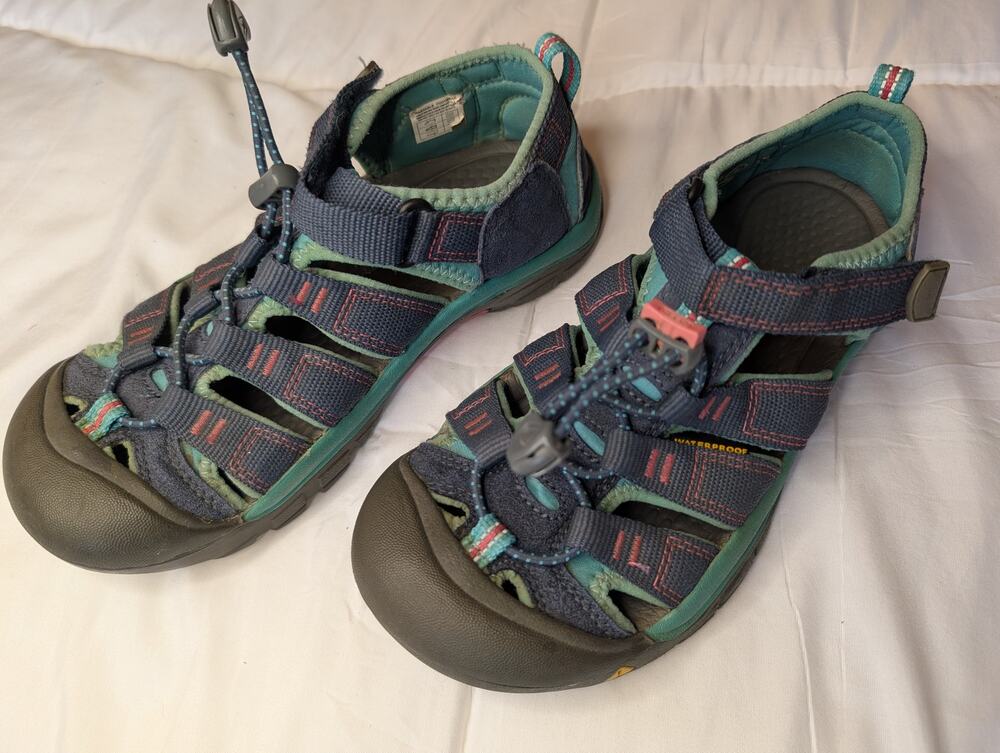 Keen Newport H2 Kids Waterproof Sport Sandal Navy Teal Coral Size 3